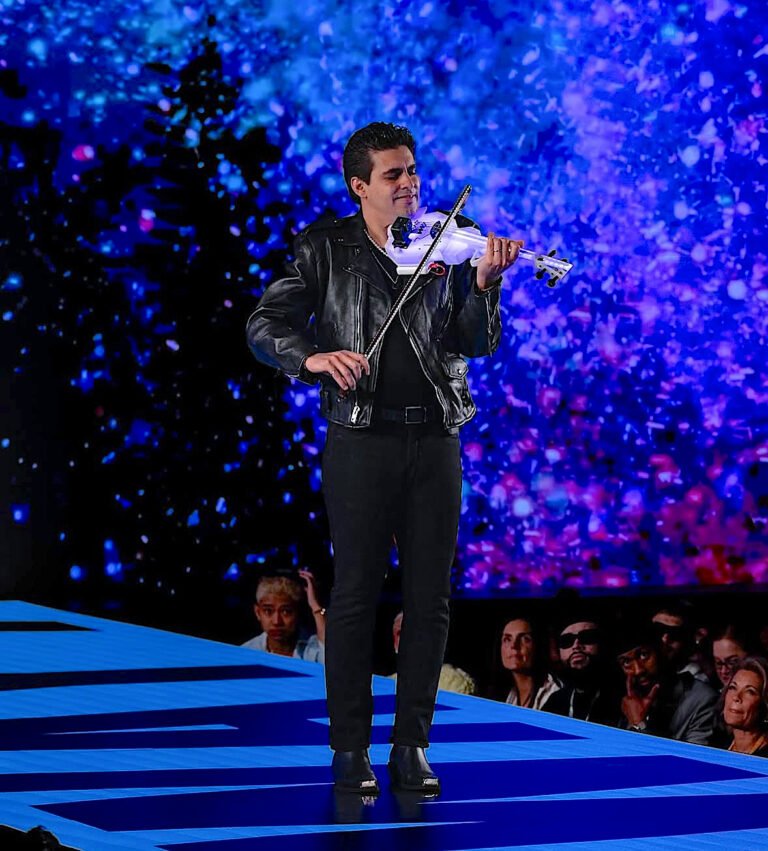 Book a Professional Violinist in New Jersey Now Available Now for Events & Weddings